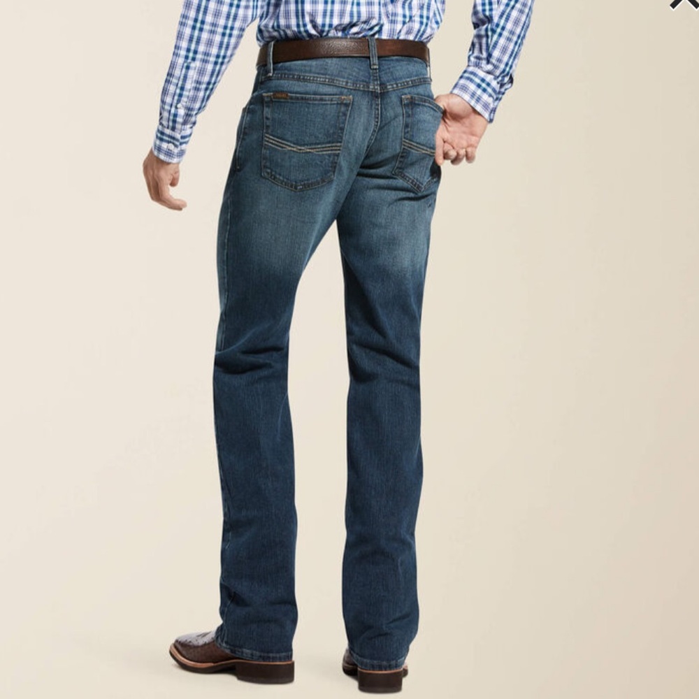 NWOT Men’s Ariat Jeans